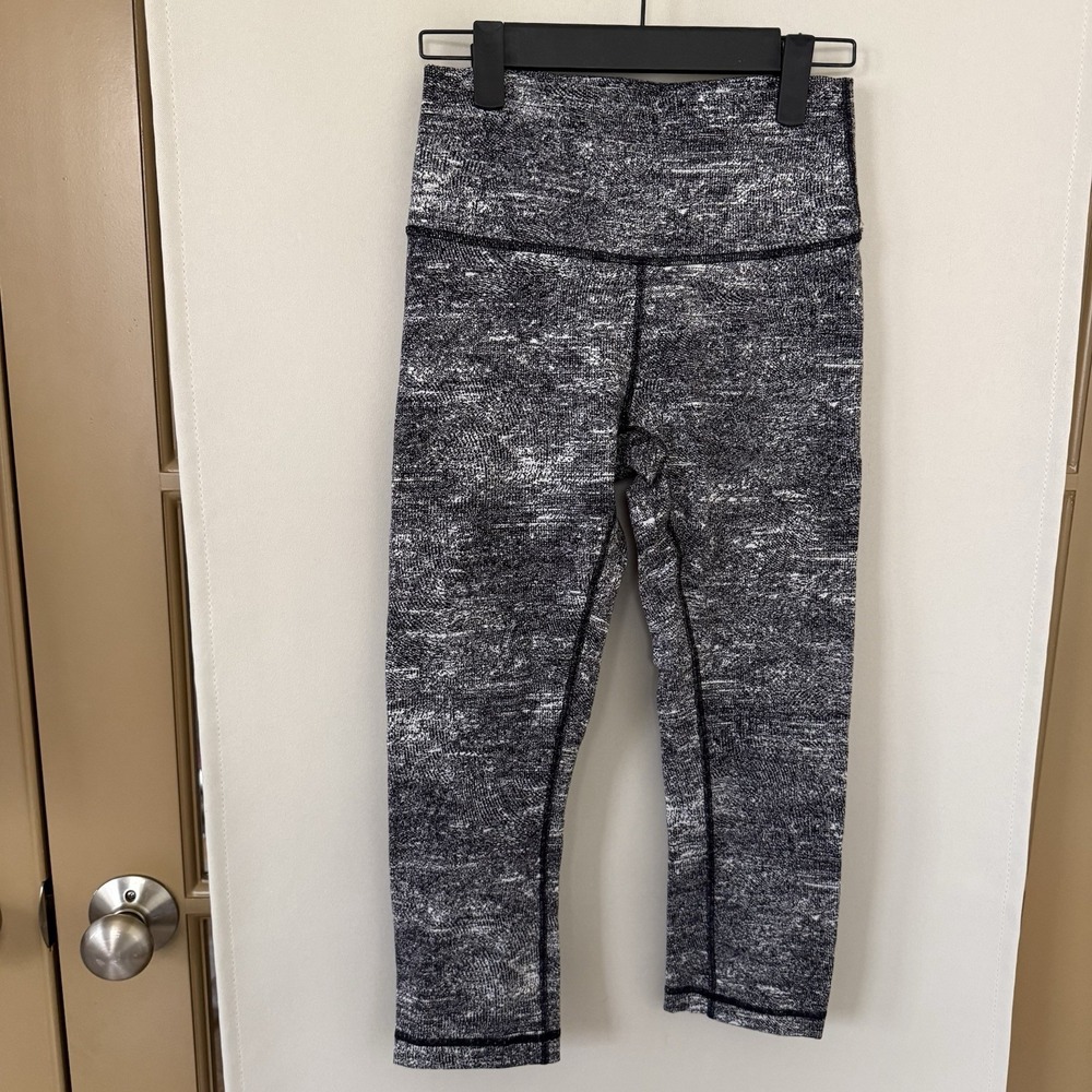 Lululemon Womens‎ 6 Black White Rush Jacquard Wunder Under High Rise Leggings